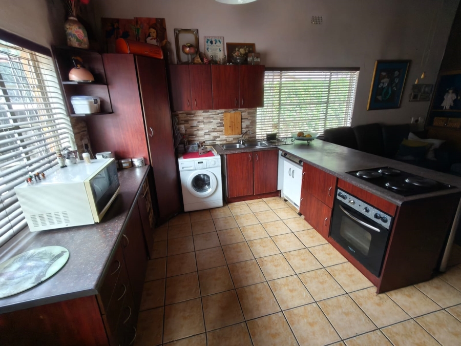 3 Bedroom Property for Sale in Bodorp North West